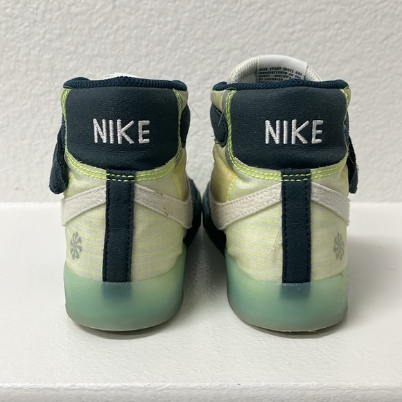 Girls Size 3 Nike Blazers - Picture 5 of 10